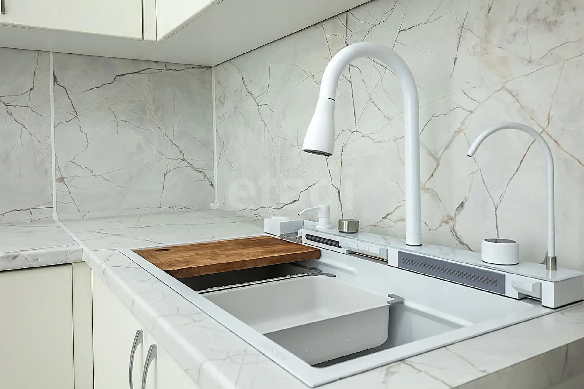3-к квартира, 70.6м² (улица имени Генерала Корнилова, 9к3) - миниатюра 13