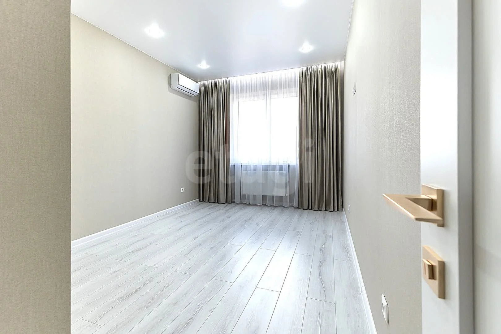 3-к квартира, 70.6м² (улица имени Генерала Корнилова, 9к3) - миниатюра 3
