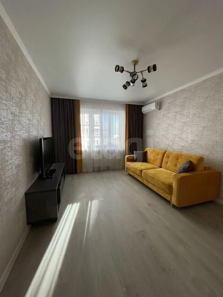1-к квартира, 38.2м² (улица имени Героя Георгия Бочарникова, 3)