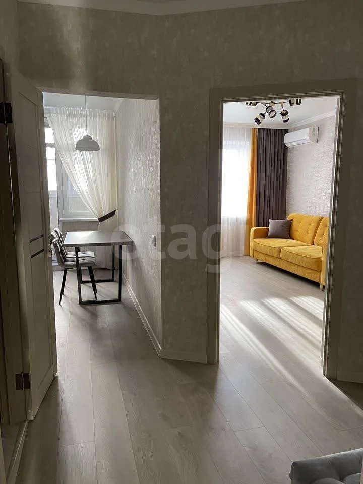 1-к квартира, 38.2м² (улица имени Героя Георгия Бочарникова, 3) - миниатюра 2