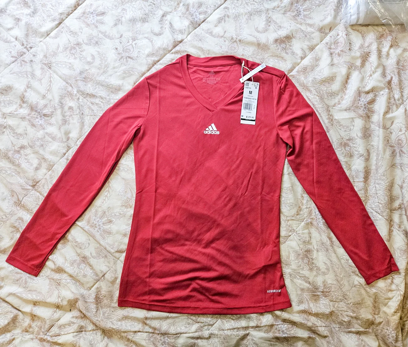Женская футболка Adidas (Оригинал)р.М - миниатюра 2