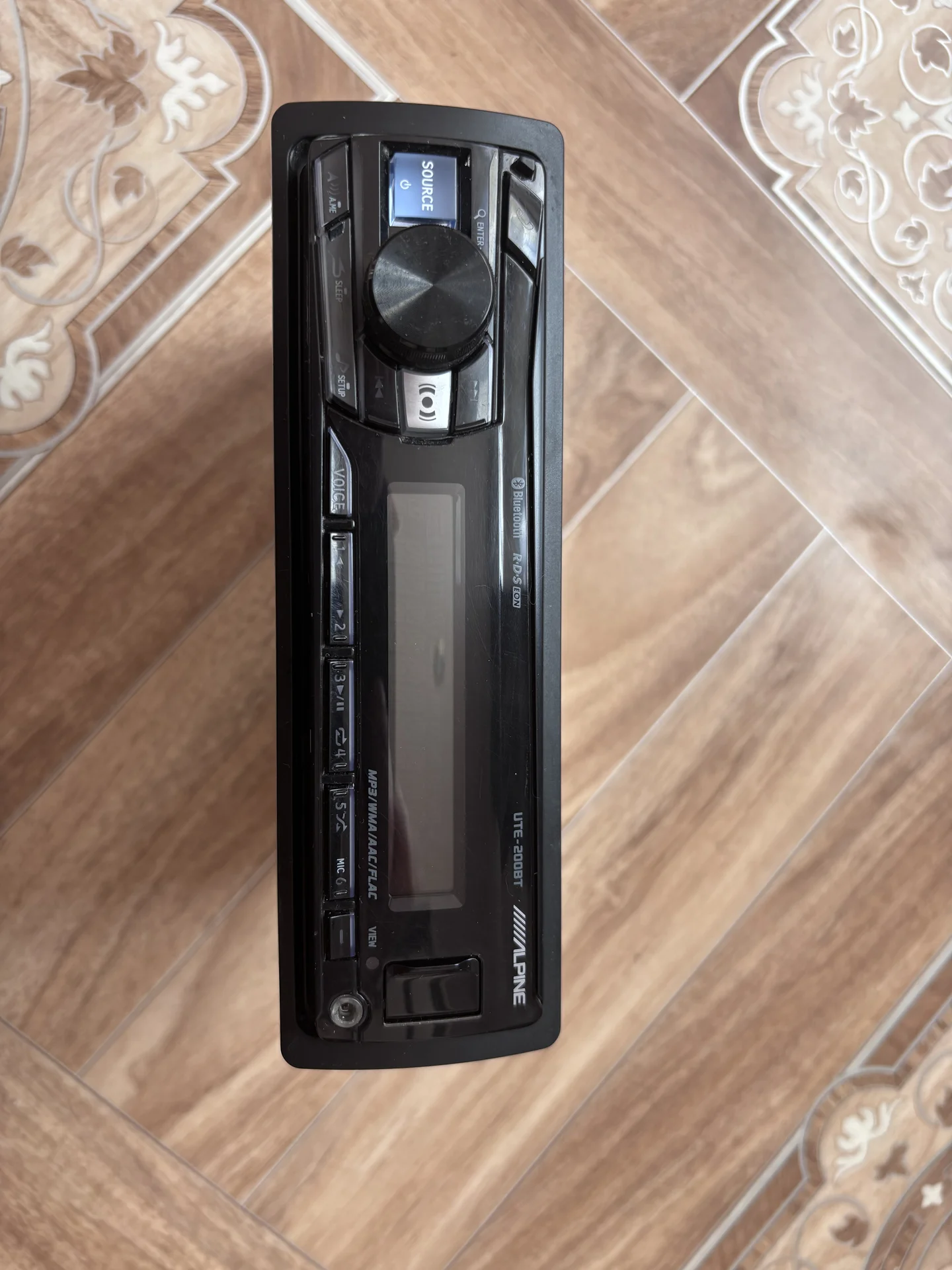 Автомагнитола Alpine UTE-200BT - миниатюра 3