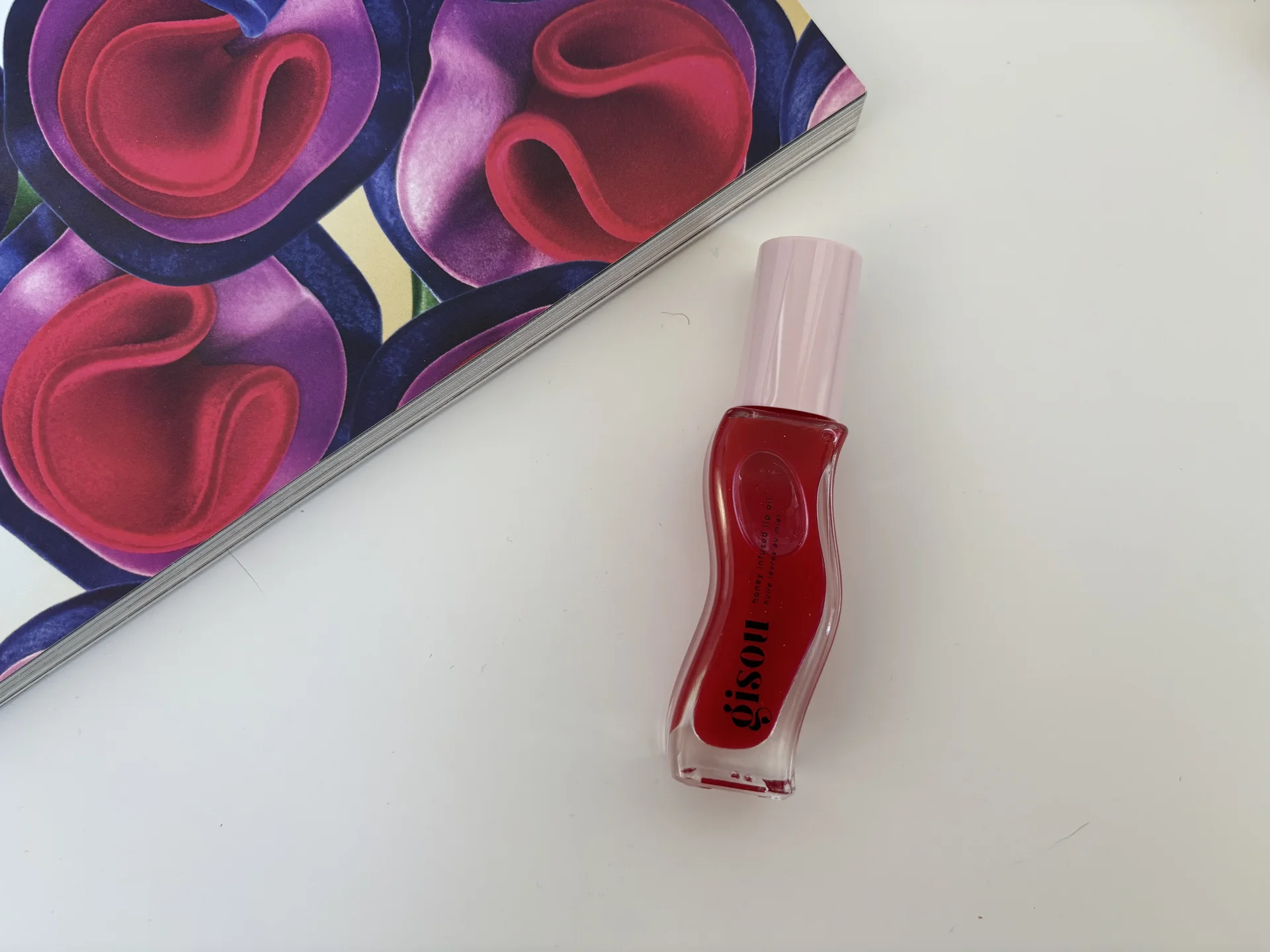 Блеск масло для губ Gisou Strawberry новый - миниатюра 3