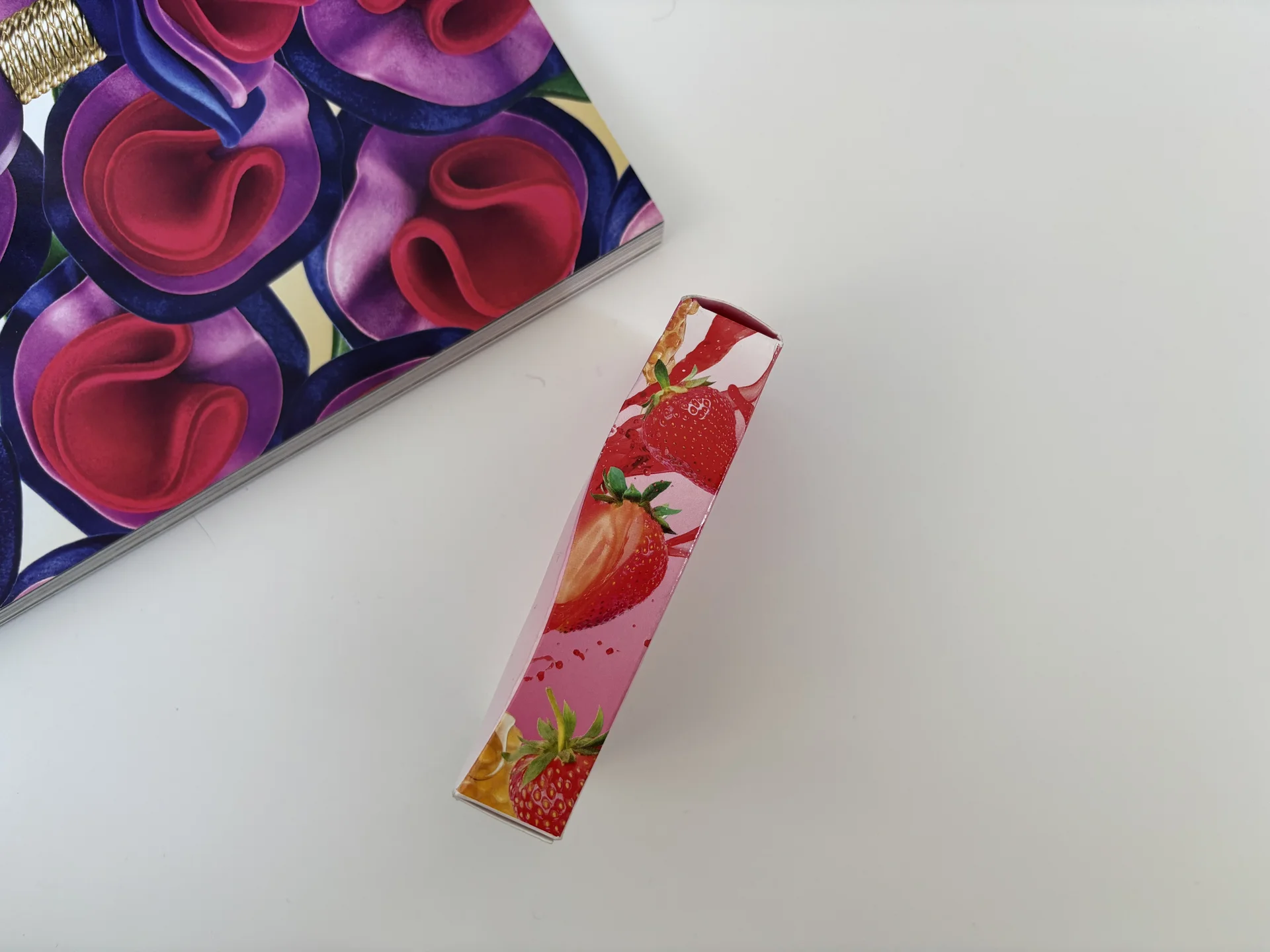Блеск масло для губ Gisou Strawberry новый - миниатюра 6