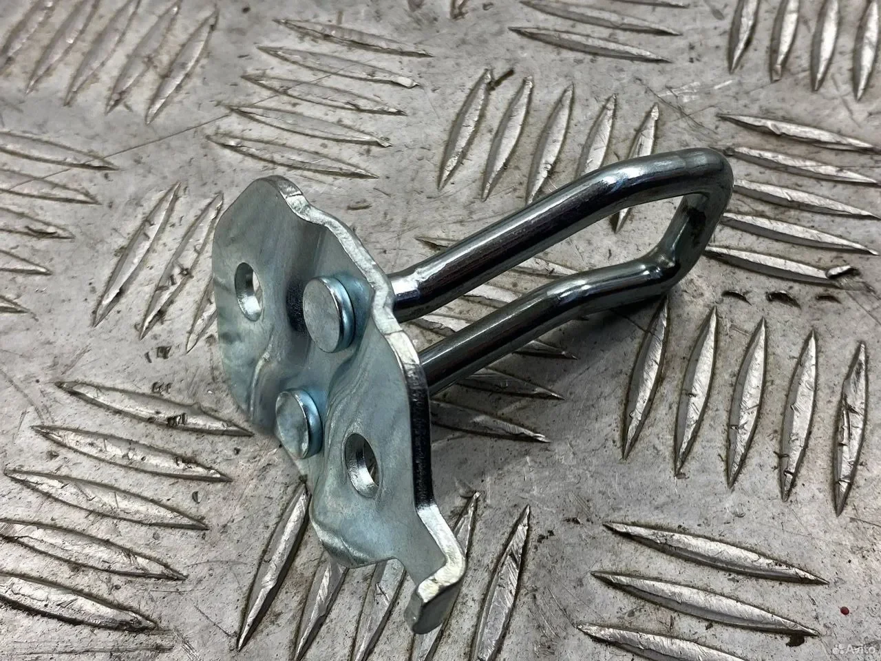 Петля крышки багажника BMW G30/G31 - миниатюра 2