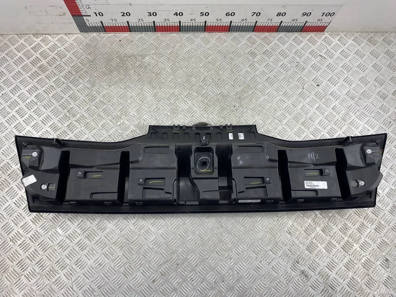 Накладка нижней двери багажника BMW X6 G06 LCI - миниатюра 2