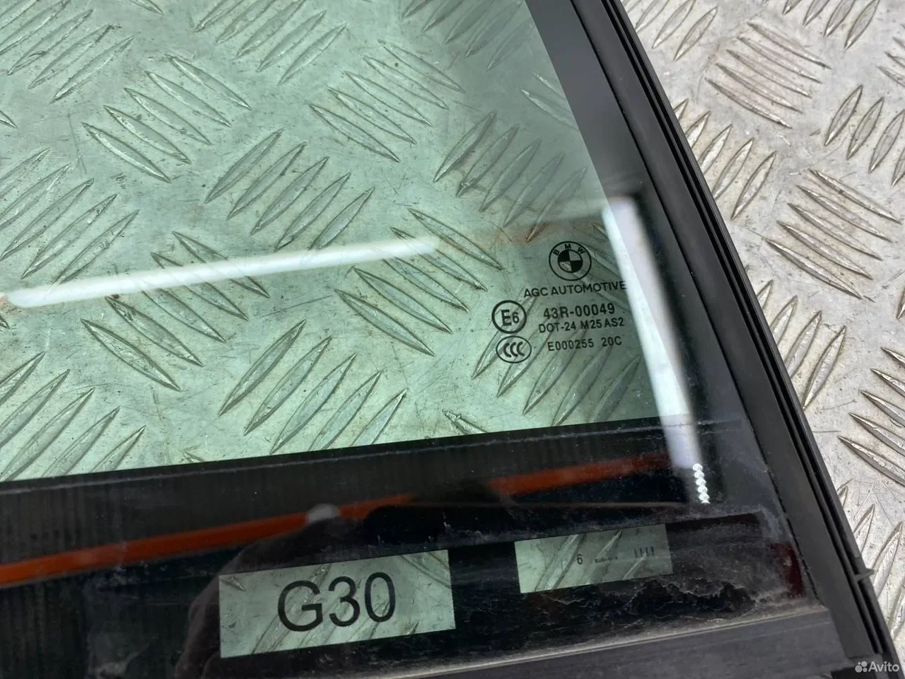Форточка двери задней правой BMW 5 G30 - миниатюра 2