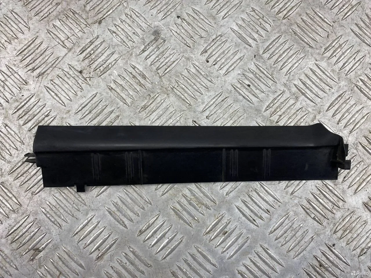 Кронштейн (крепление) радиатора правый BMW G30/G31 - изображение 1