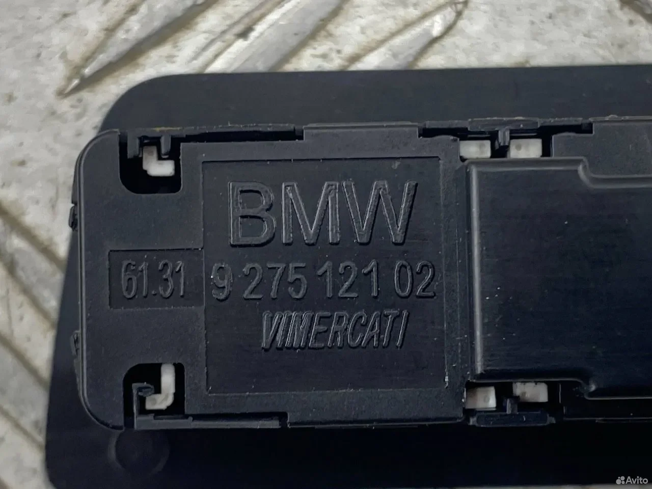 Кнопка открытия багажника BMW G07 - миниатюра 4