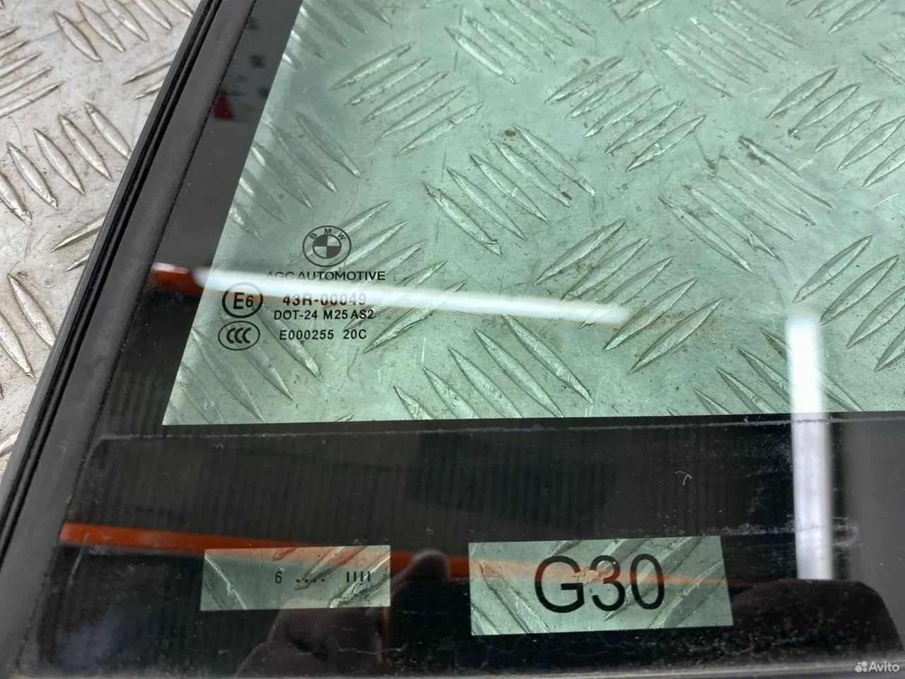 Форточка двери задней левой BMW 5 G30 - миниатюра 3