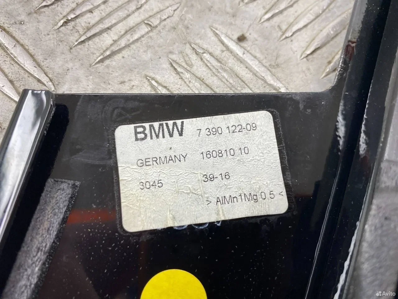 Накладка двери передней правой BMW G30/G31 - миниатюра 2