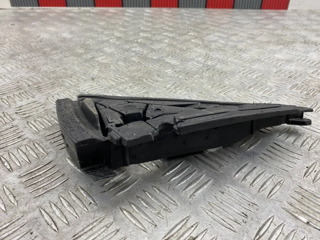 Уплотнитель двери передней левой BMW F97 - миниатюра 3