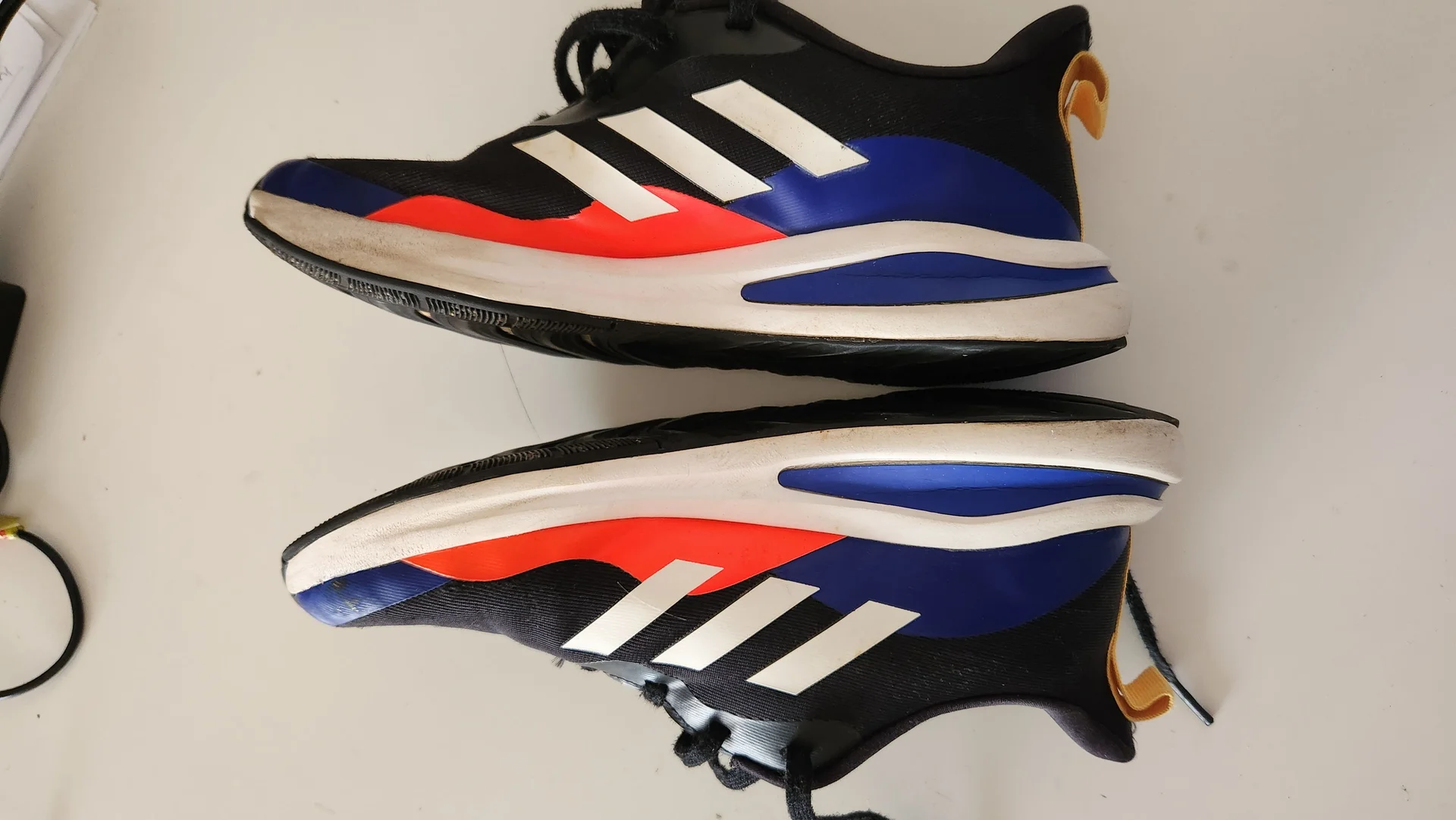 Кроссовки Adidas 39.5 - миниатюра 2