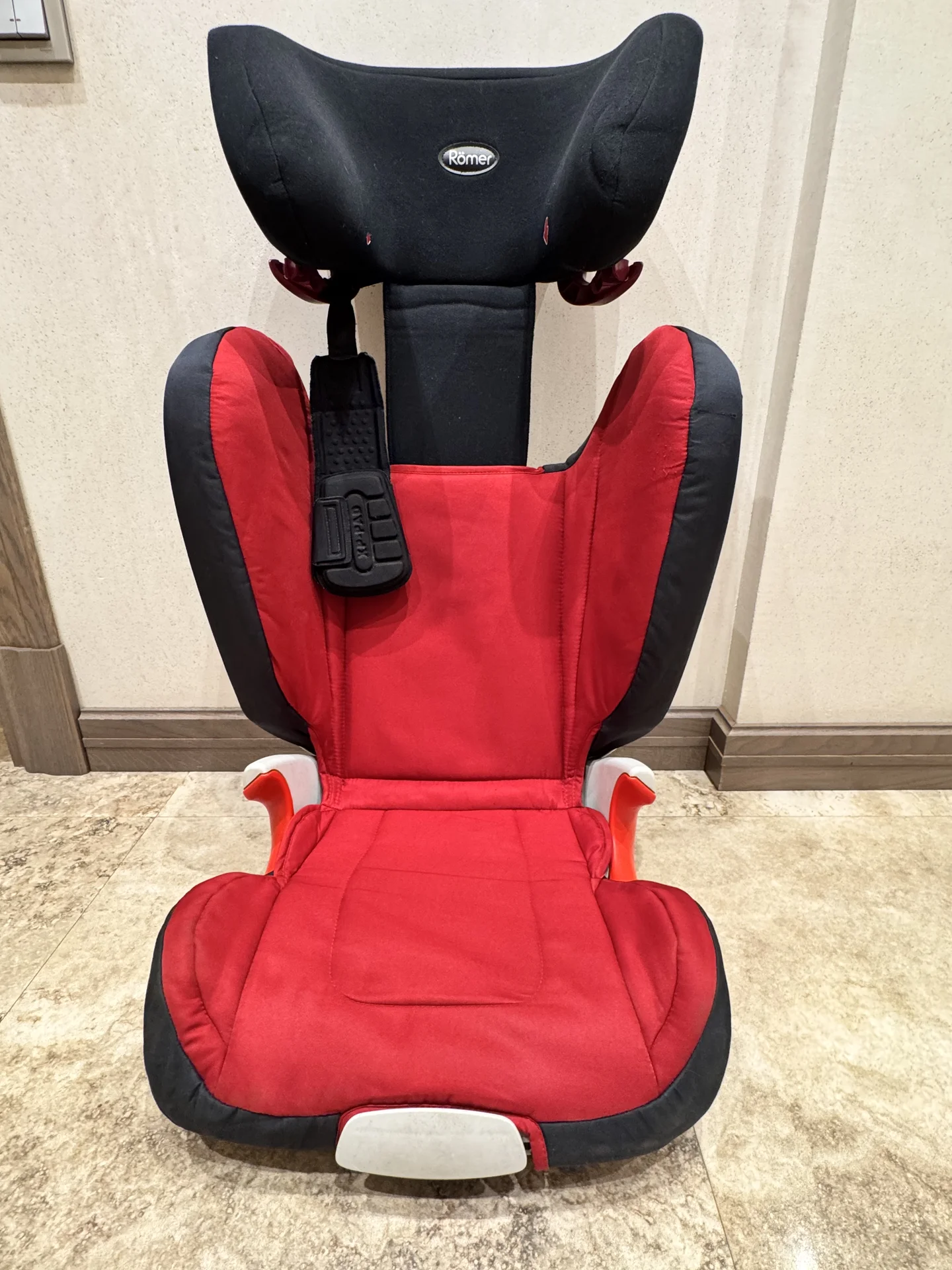 Автокресло romer kidfix группа 2-3 от 15-36 кг - изображение 1