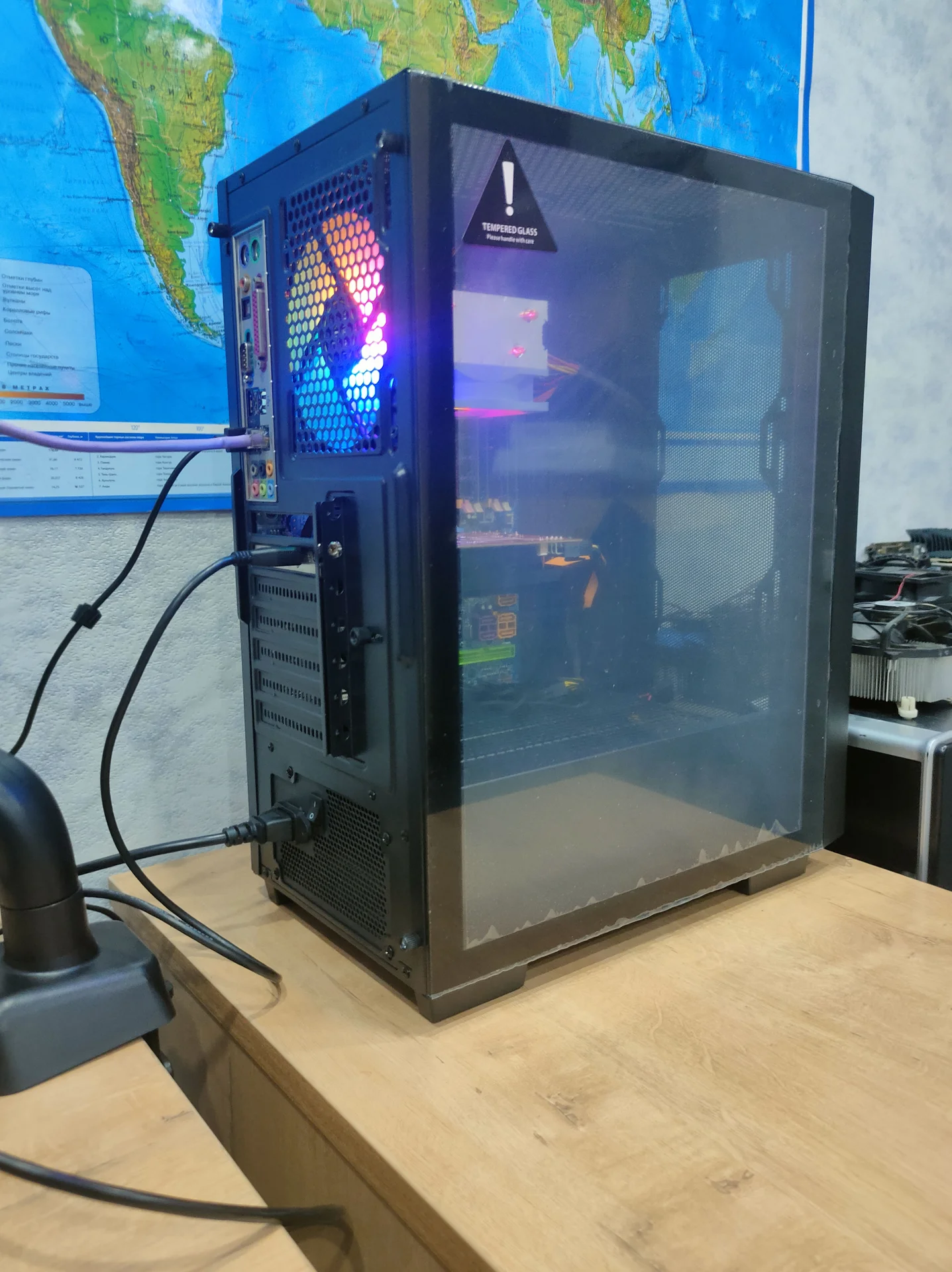 Компьютер с RGB, 7 ГБ оперативки, Core 2 Quad, Rad - миниатюра 3