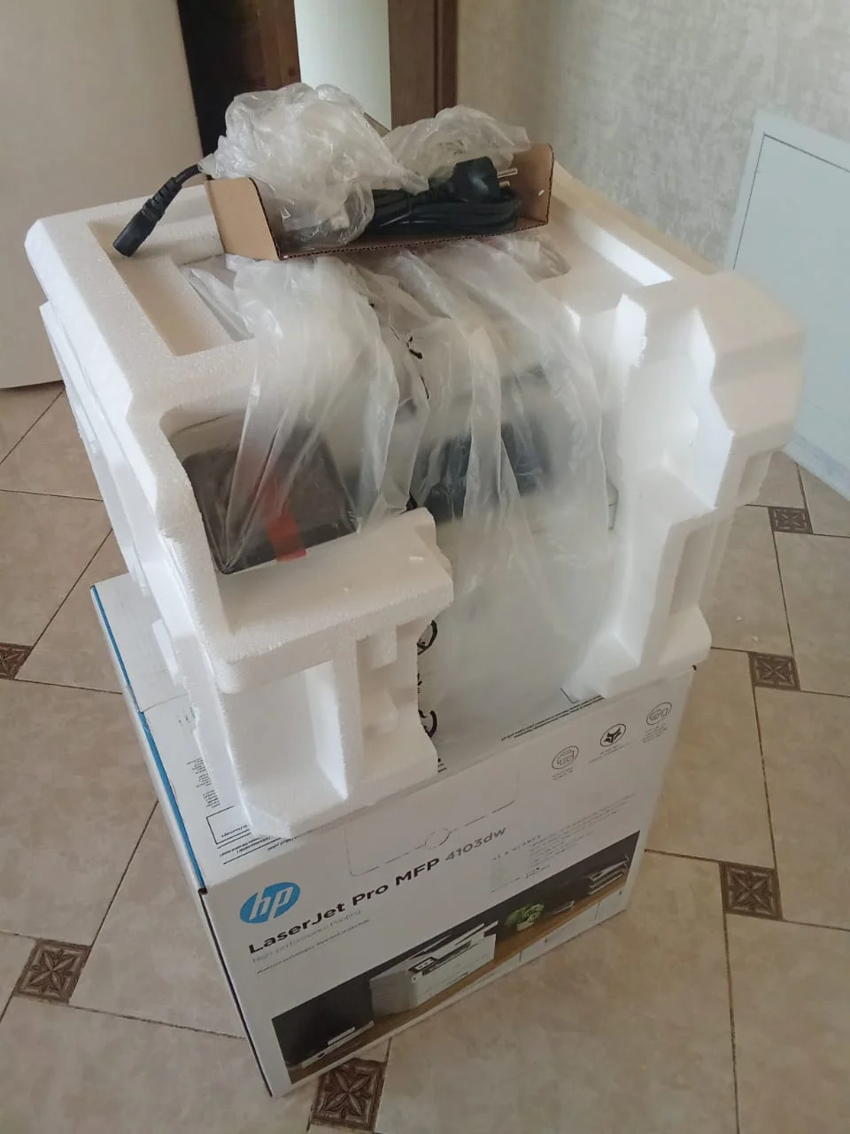Мфу лазерный HP LaserJet Pro 4103fdw без эксплуатации - изображение 1
