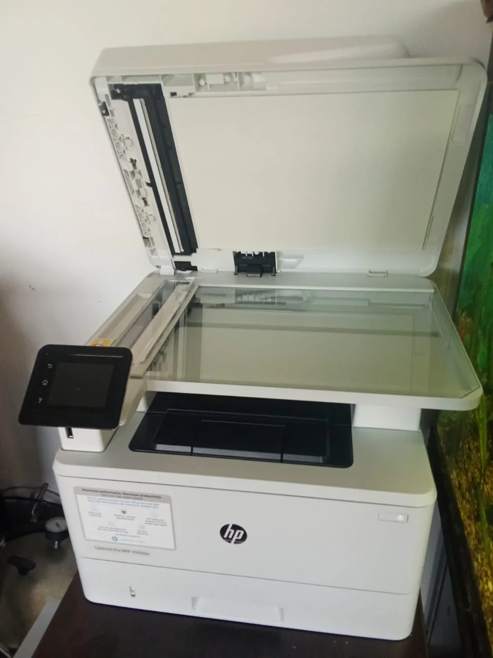 Мфу лазерный HP LaserJet Pro 4103fdw без эксплуатации - миниатюра 4