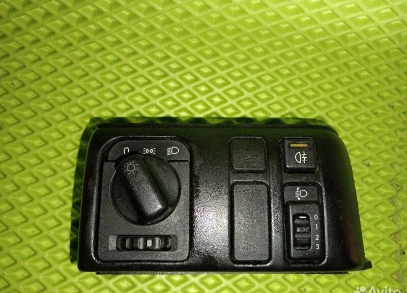 Блок включения фар на opel vectra 87 С18NZ 1310327