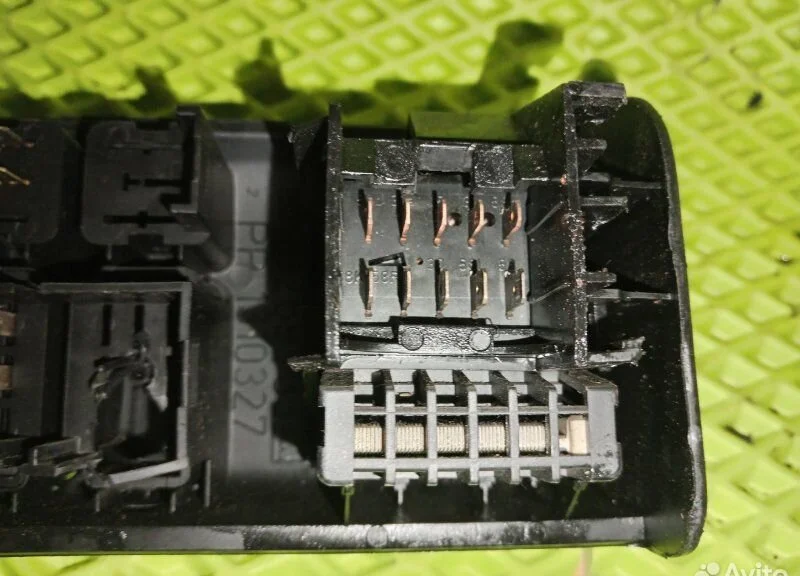 Блок включения фар на opel vectra 87 С18NZ 1310327 - миниатюра 8