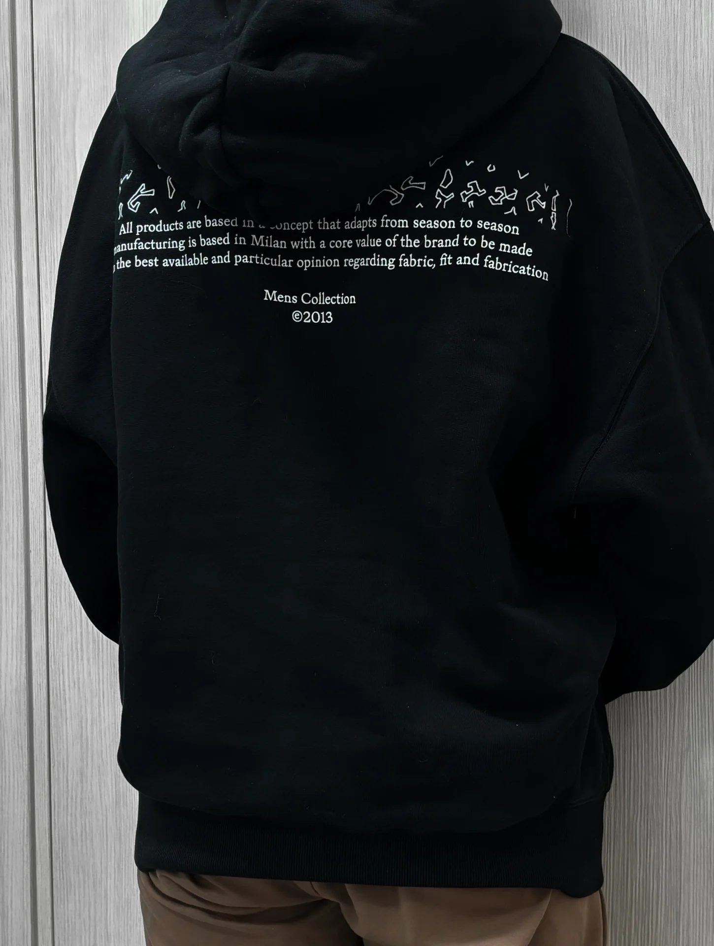 Худи черное Off White Black Back Logo Hoodie - миниатюра 3