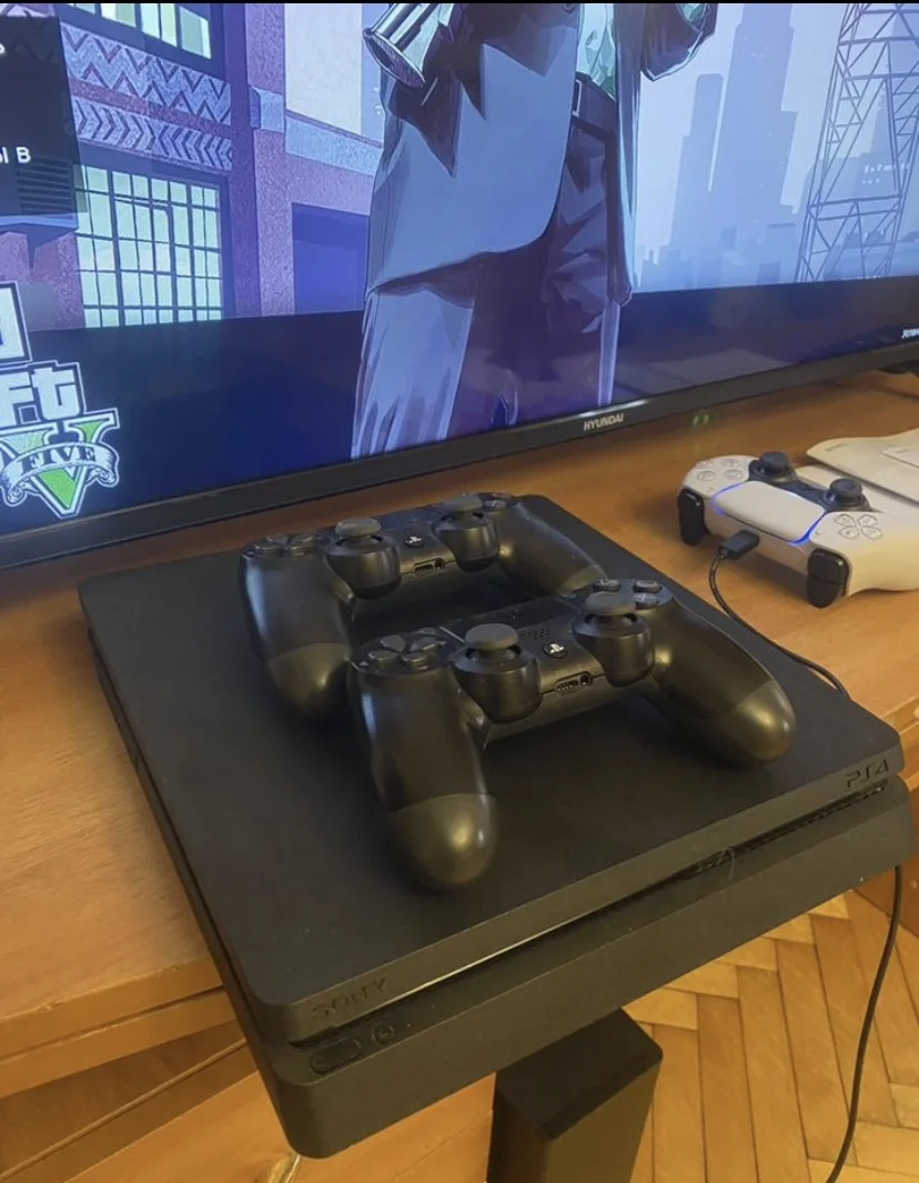 Sony PlayStation 4 PS4 - миниатюра 3