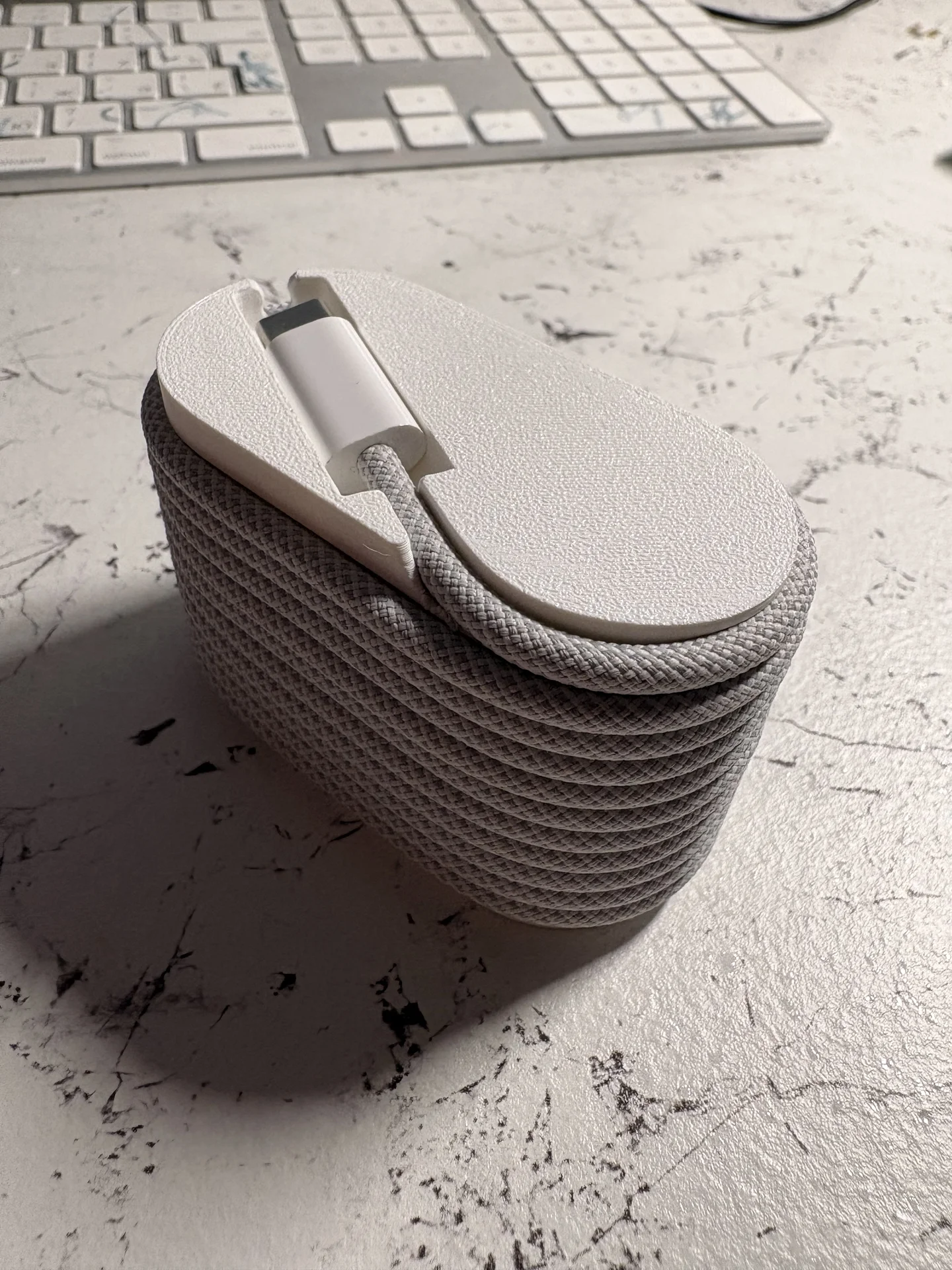 MacBook органайзер для провода - миниатюра 2