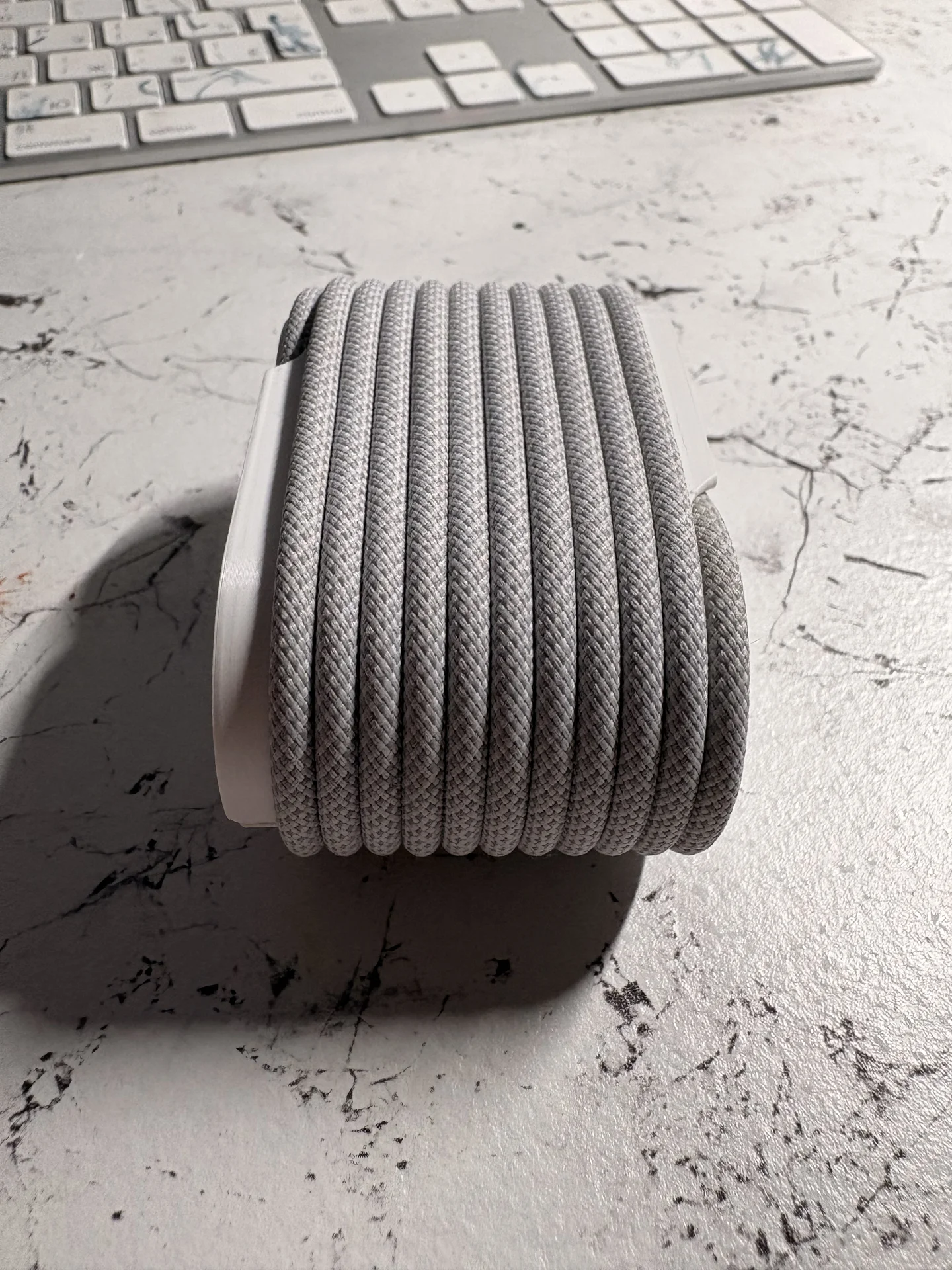 MacBook органайзер для провода - миниатюра 3