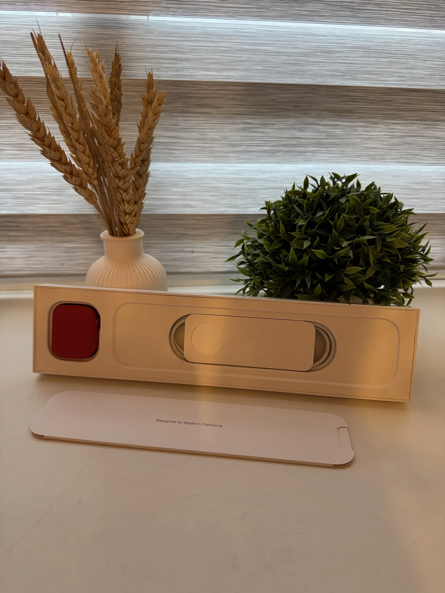 Apple Watch Series 8 41mm Red - миниатюра 4