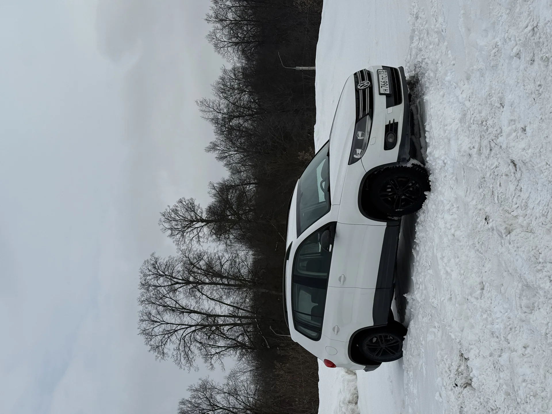 Volkswagen Tiguan - миниатюра 2