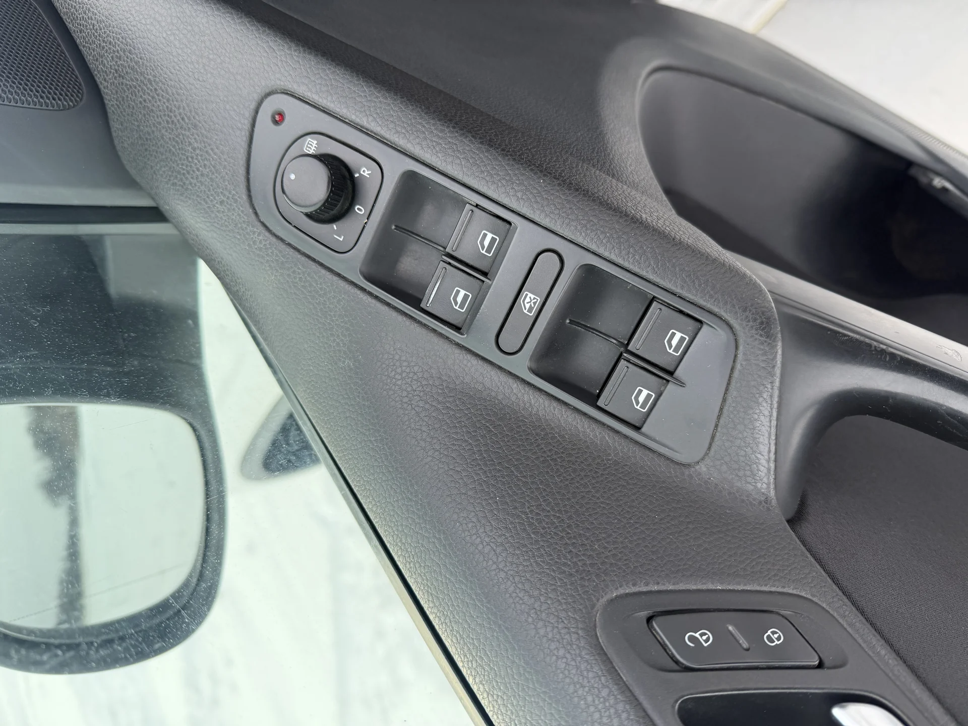 Volkswagen Tiguan - миниатюра 7