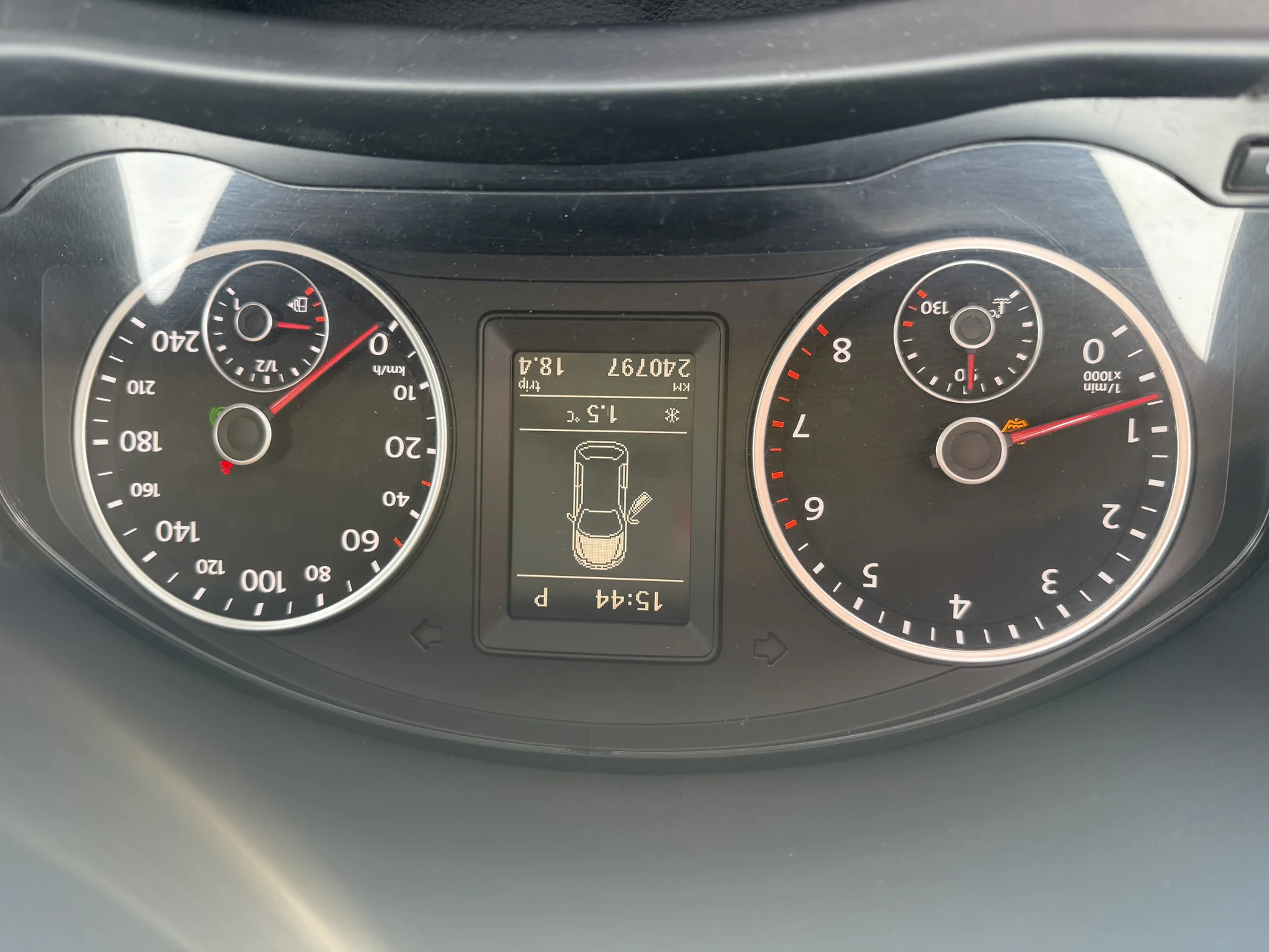 Volkswagen Tiguan - миниатюра 8