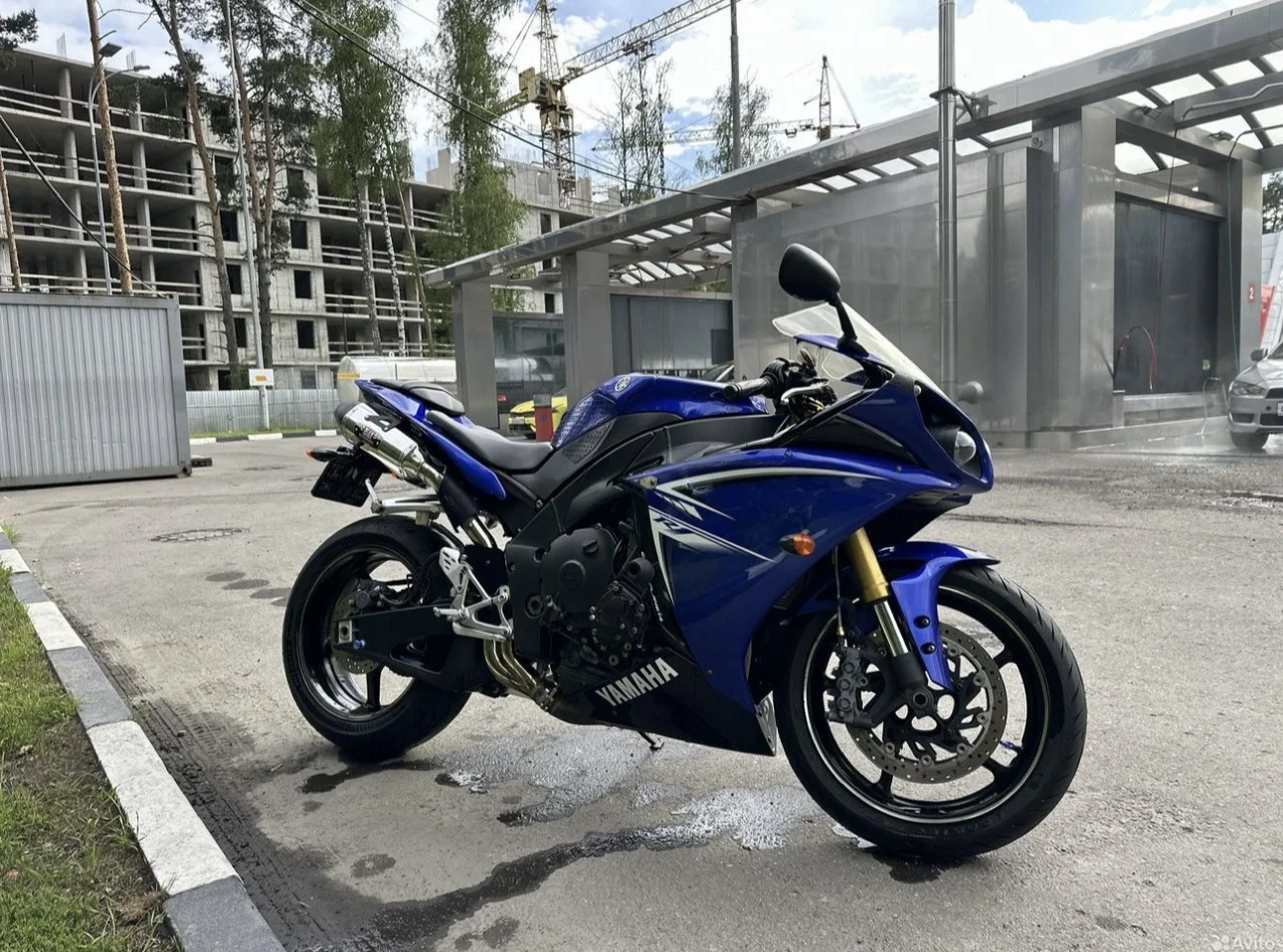 Yamaha R-1 - изображение 1
