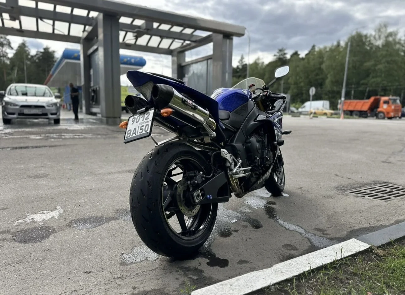 Yamaha R-1 - миниатюра 2