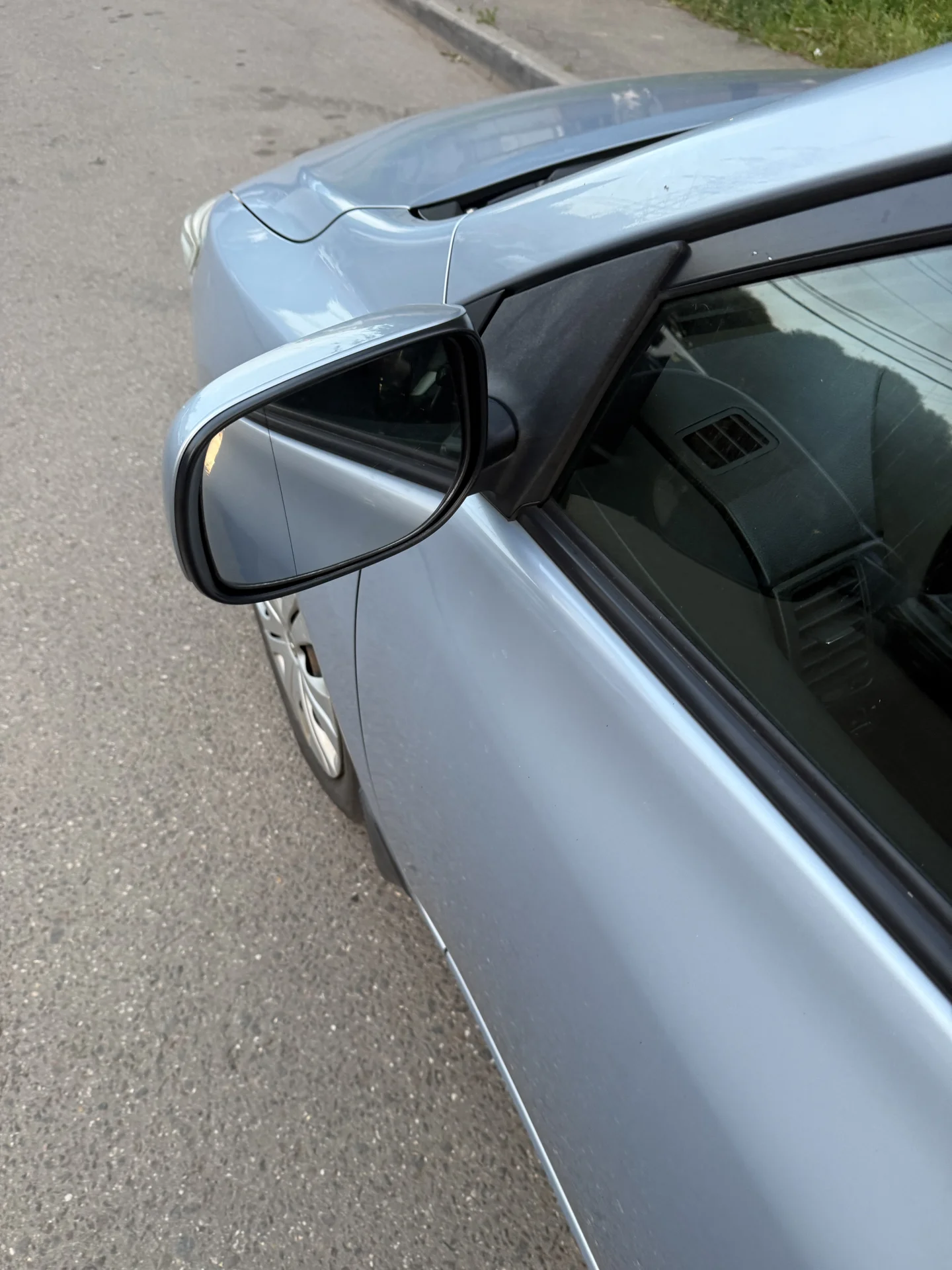 Toyota corolla - миниатюра 3