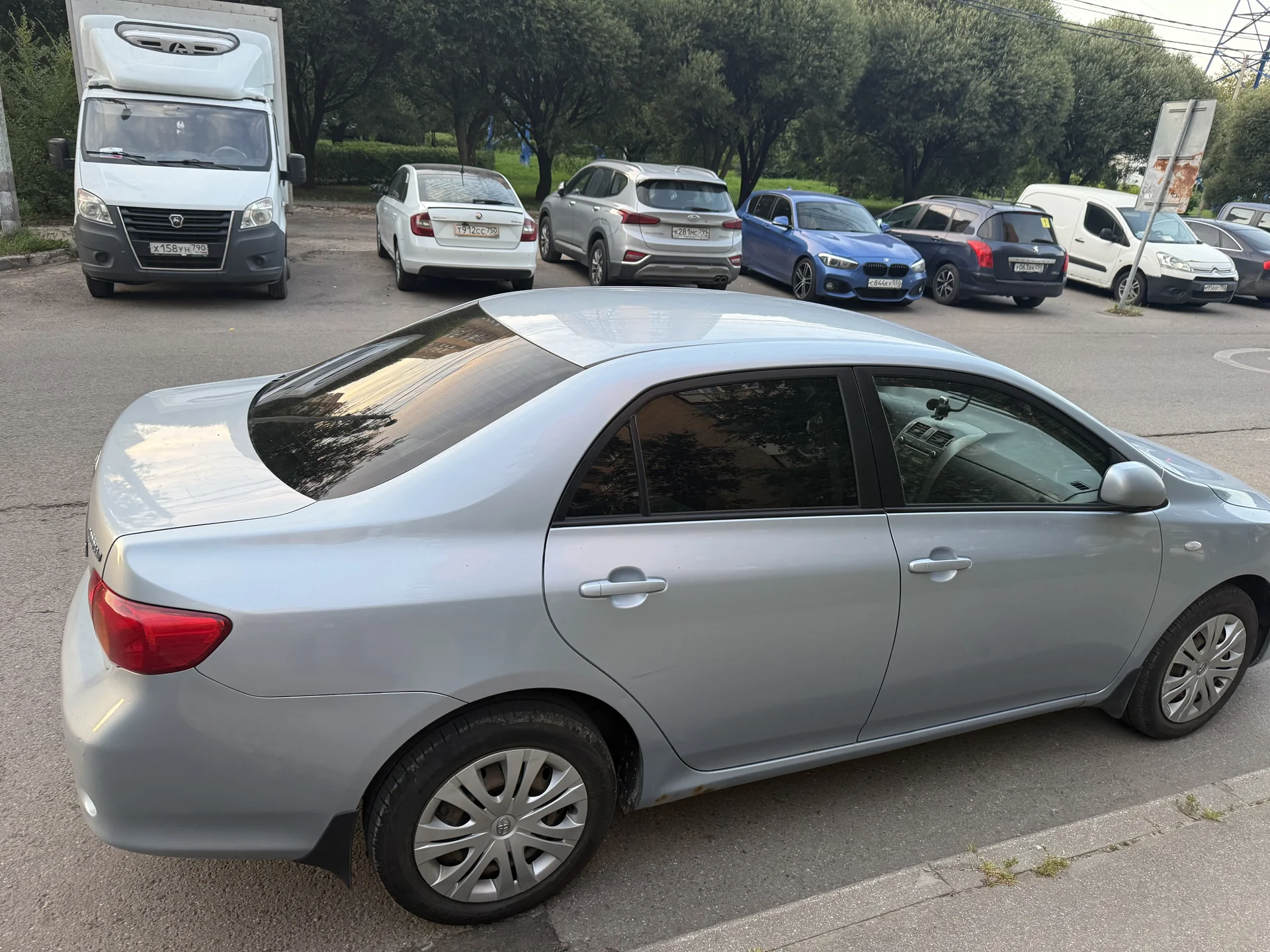Toyota corolla - миниатюра 5