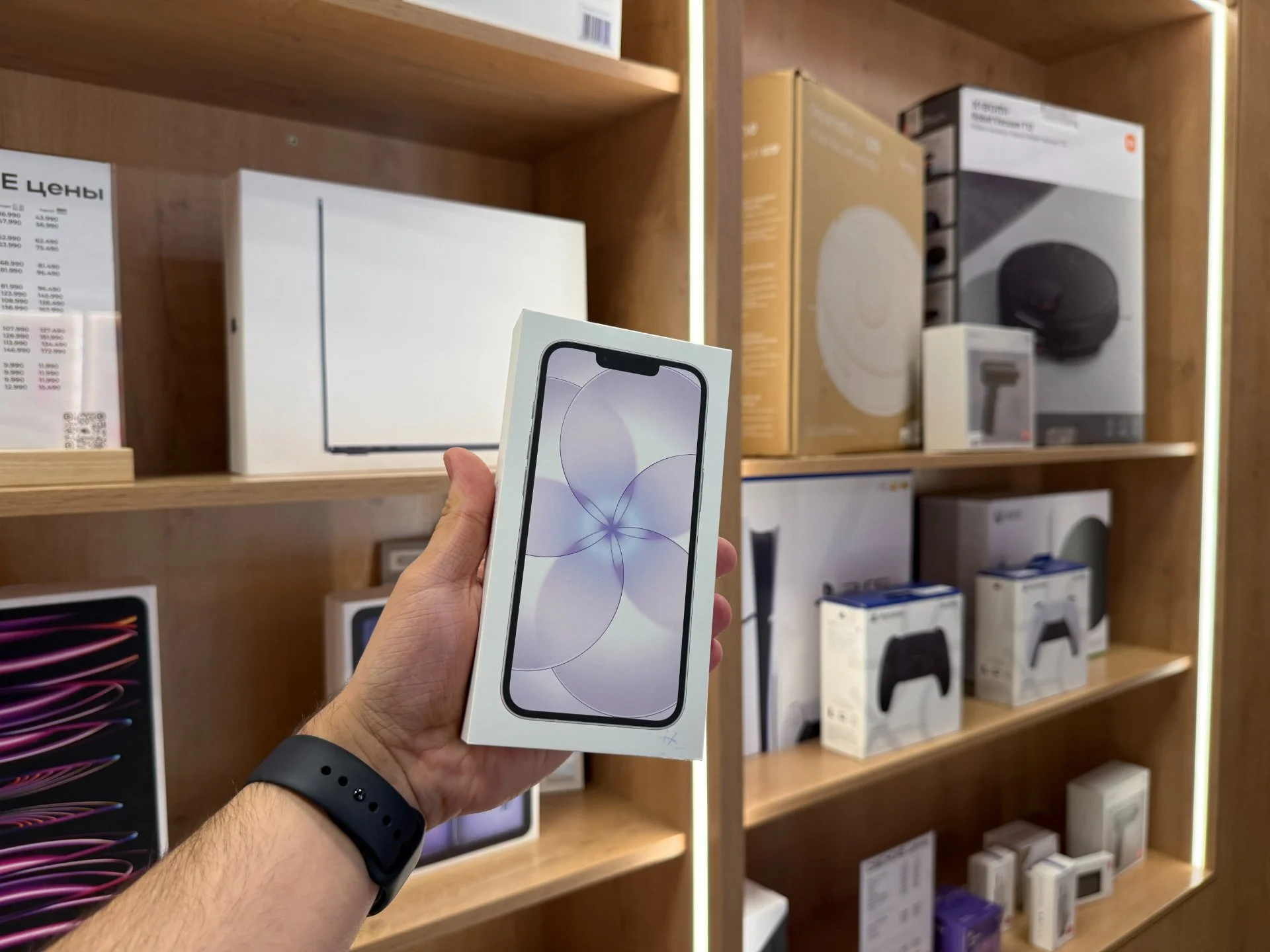 iPhone 17e 256 White, Sim+eSim - изображение 1
