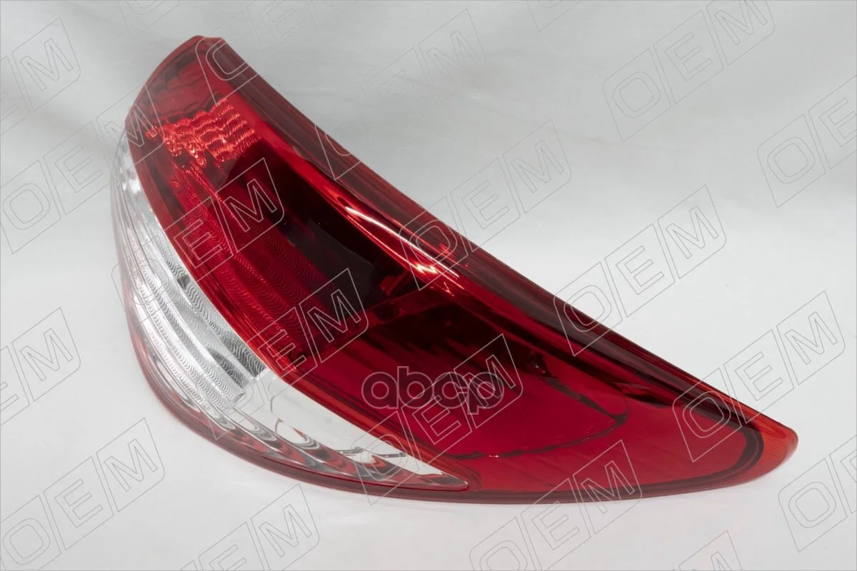 Фонарь правый внешний Nissan Almera G15 - миниатюра 2