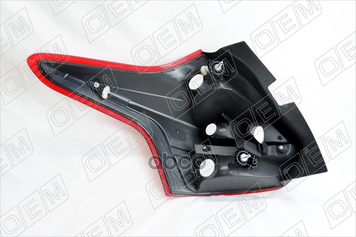 Фонарь правый Ford Focus 3 хэтчбек, 2011-2015 - миниатюра 3