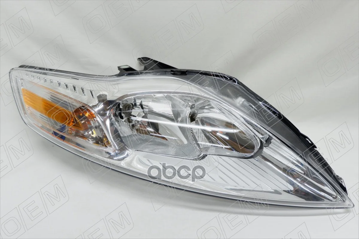 Фара правая Ford Mondeo 4 2006-2010, галоген, - изображение 1
