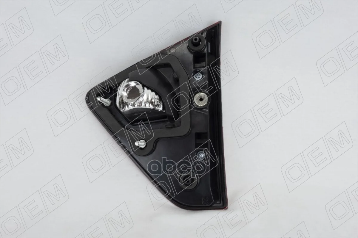 Фонарь левый внутренний Nissan Terrano D10 - миниатюра 7