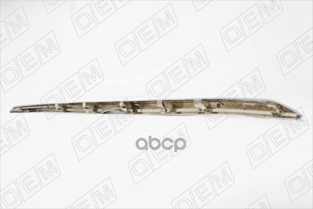 Молдинг капота Toyota Camry 7 XV50 2014-2018 - миниатюра 5