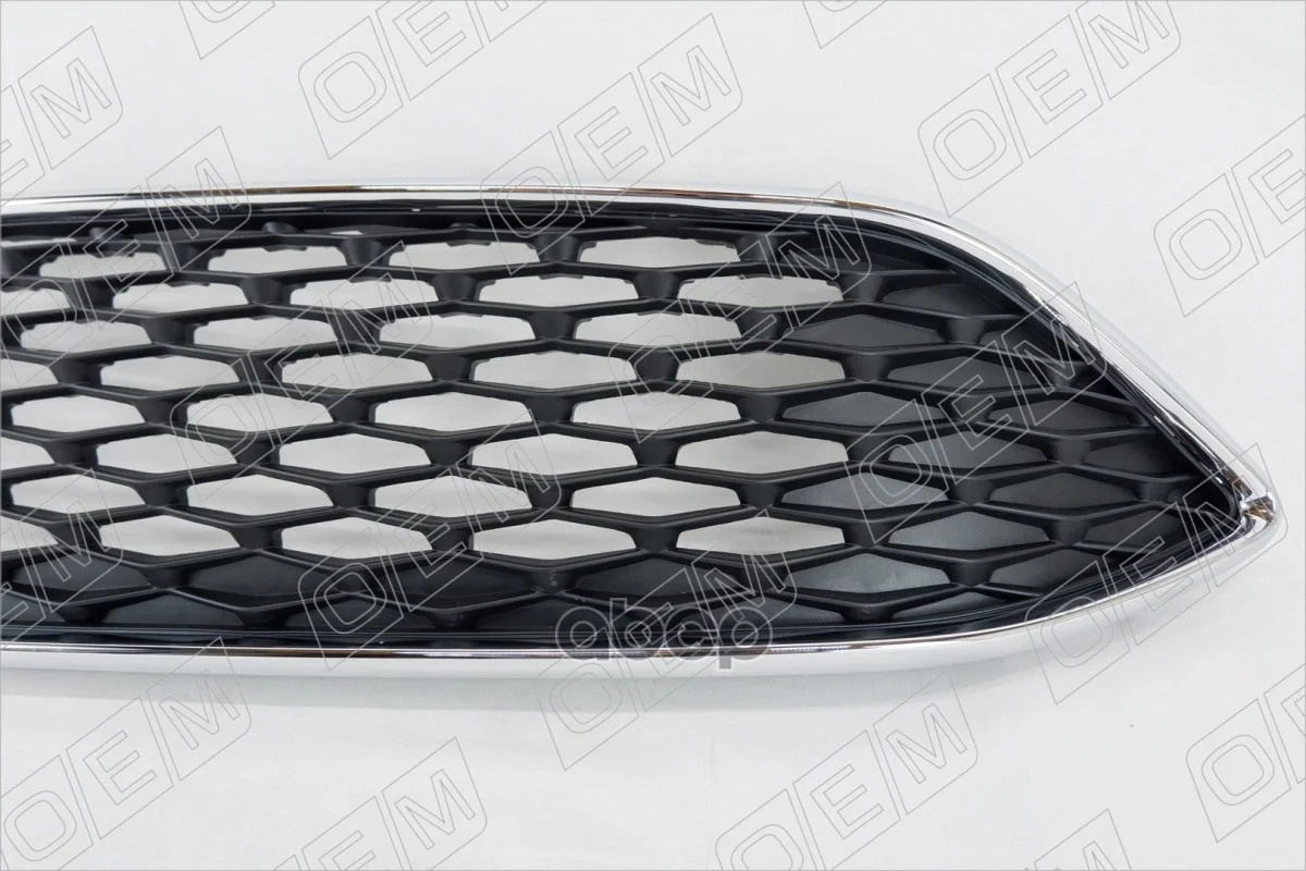 Решетка радиатора Ford Focus 3 2015-2019, с хромом - миниатюра 3