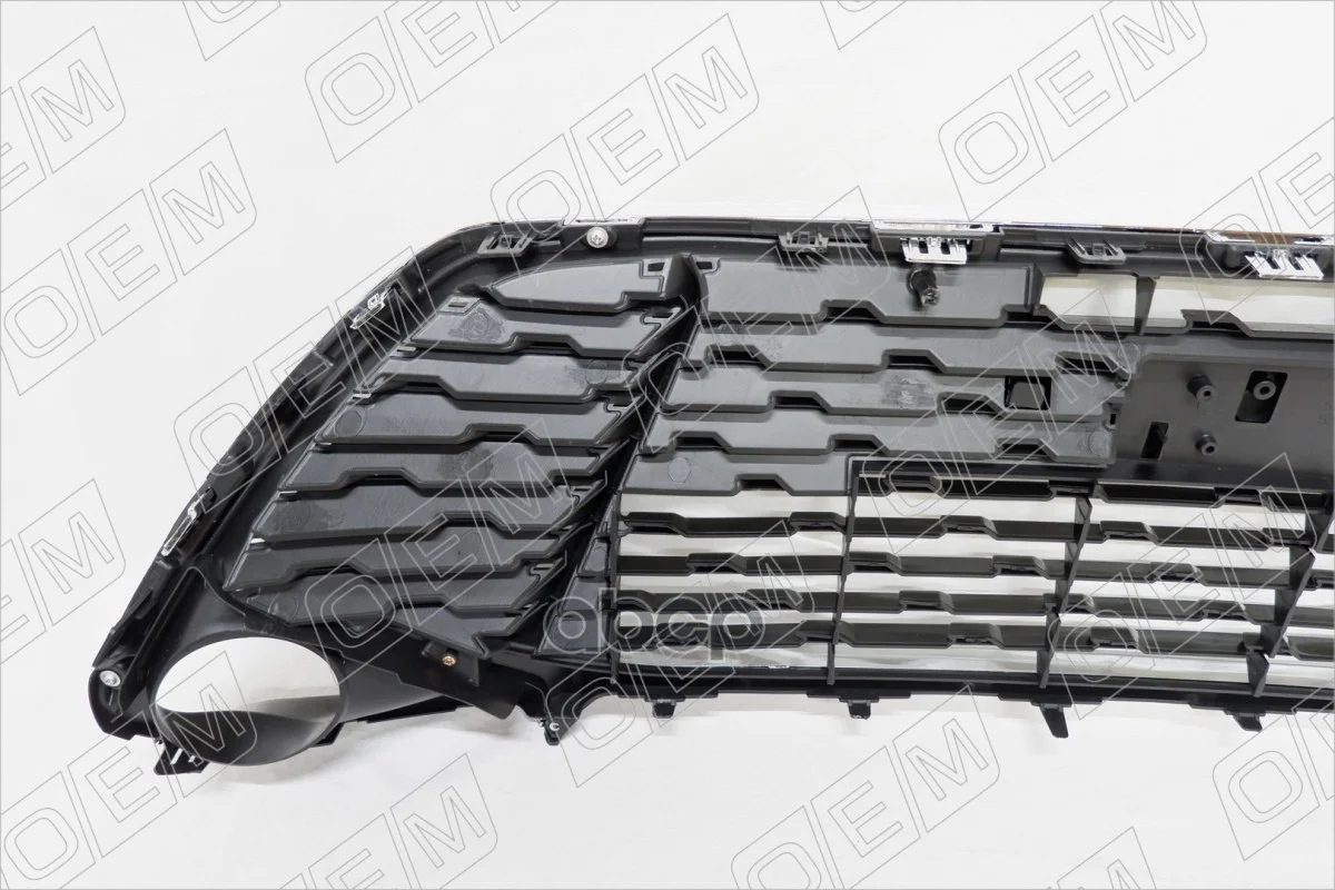 Решетка в бампер нижняя Toyota Camry 7 XV50 - миниатюра 6