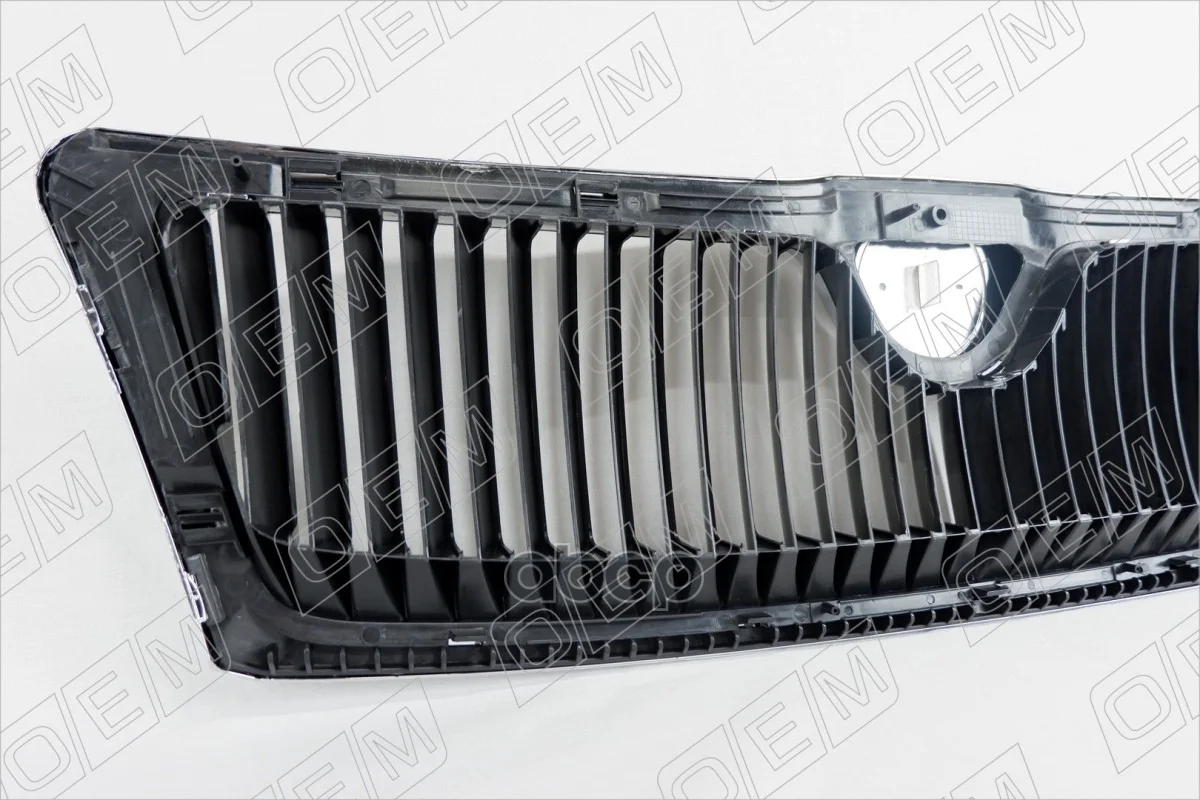 Решетка радиатора Skoda Octavia 2 A5 2004-2008 - миниатюра 10