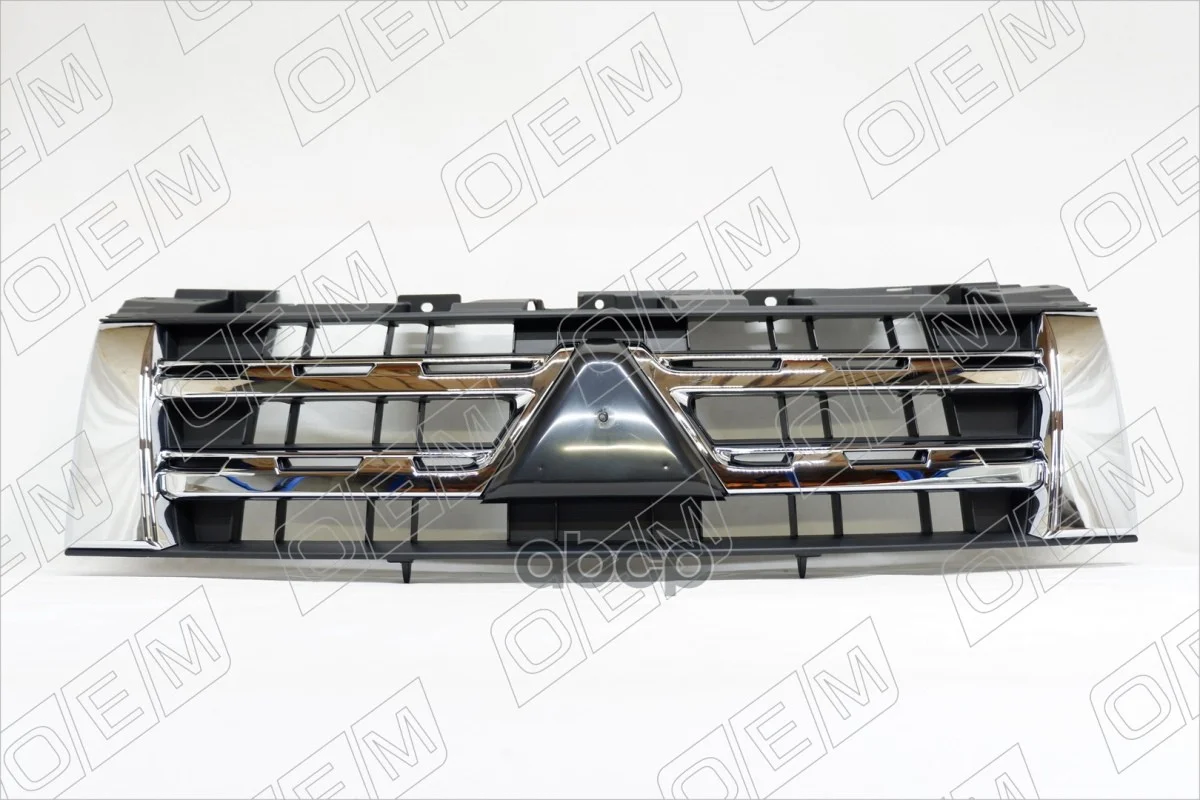 Решетка радиатора Mitsubishi Pajero 4 2011-2014 - миниатюра 2
