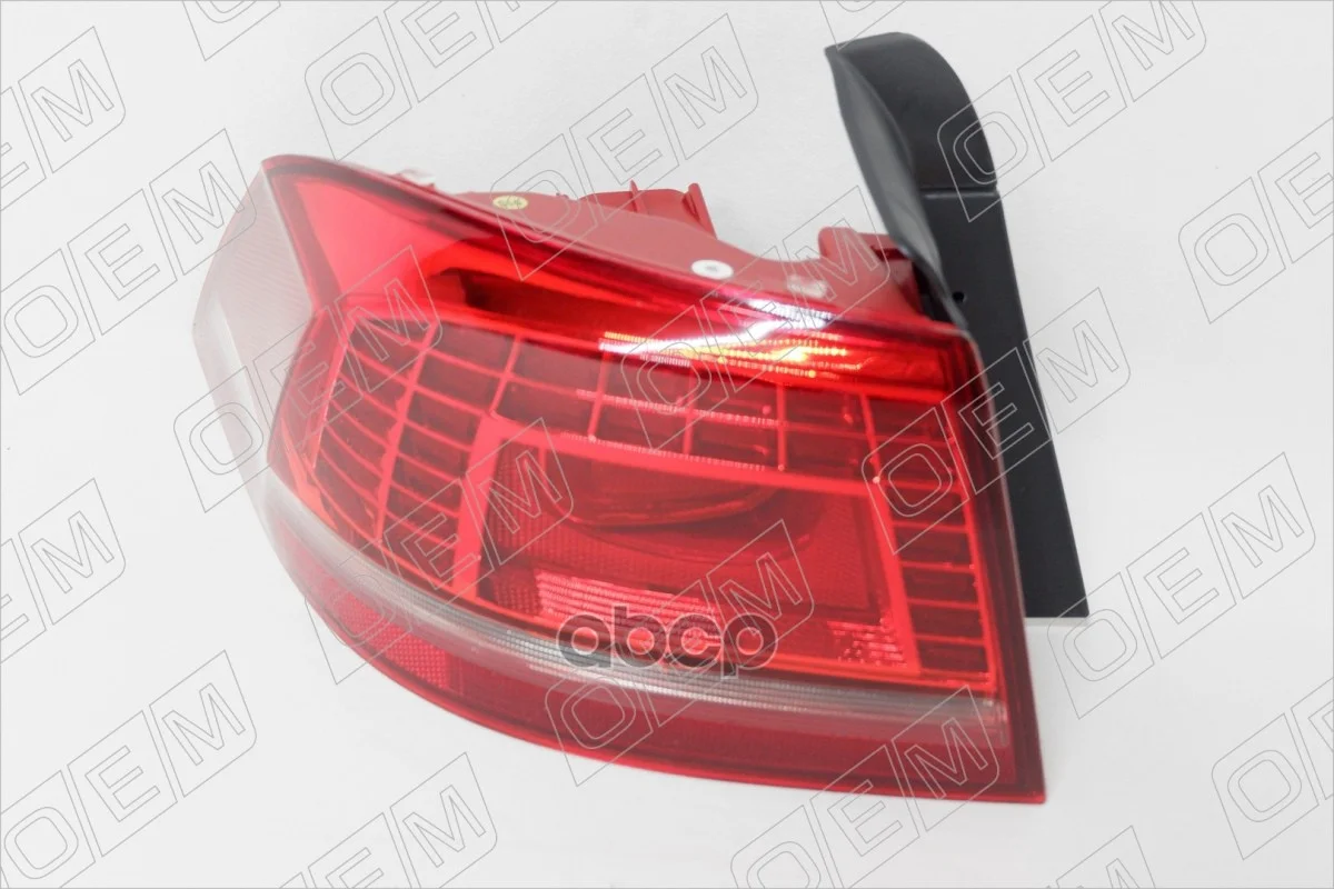 Фонарь левый внешний Volkswagen Passat B7 - миниатюра 2