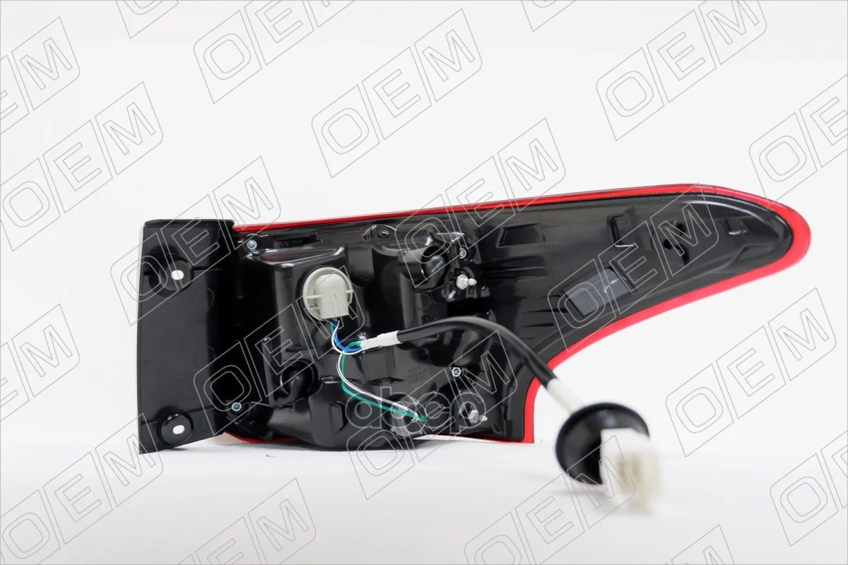 Фонарь левый внешний Mitsubishi Outlander 3 - миниатюра 3