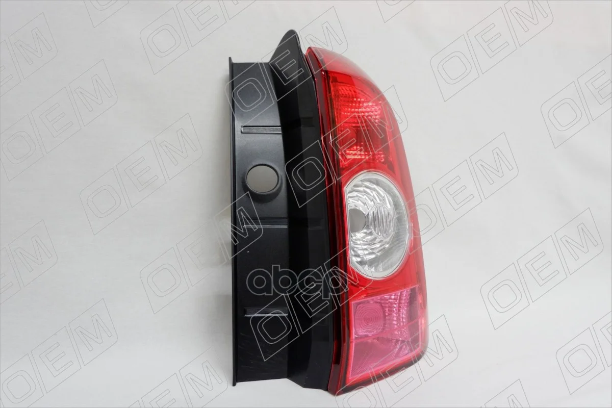 Фонарь правый Renault Duster 1 2011-2015 - миниатюра 5