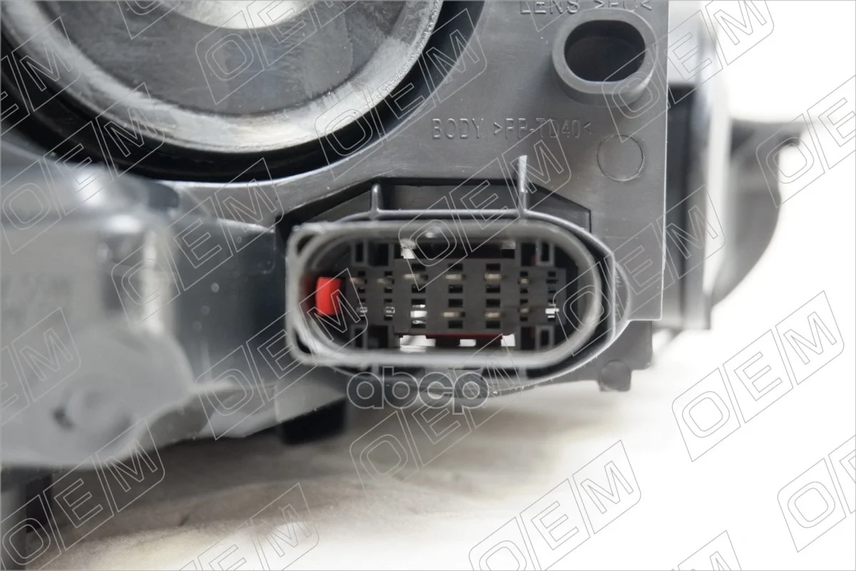 Фара левая Ford Focus 3 2015-2019, галоген, черная - миниатюра 8