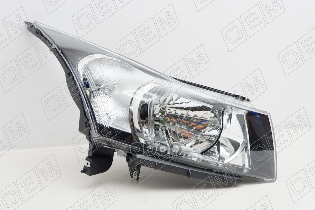 Фара правая Chevrolet Cruze 1 2009-2012, без - миниатюра 2